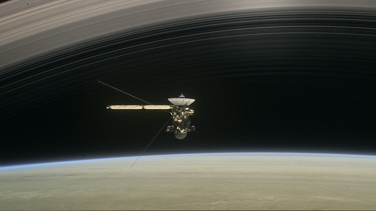Cassini final divewidth=